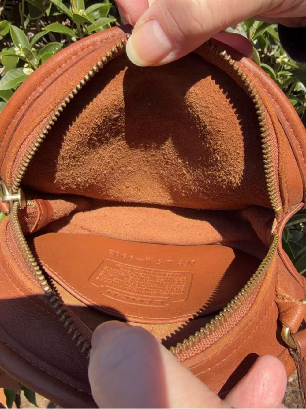 Vintage Coach USA Made Leather Mini Round Crossbody Bag Brown 9982 - Picture 8 of 10